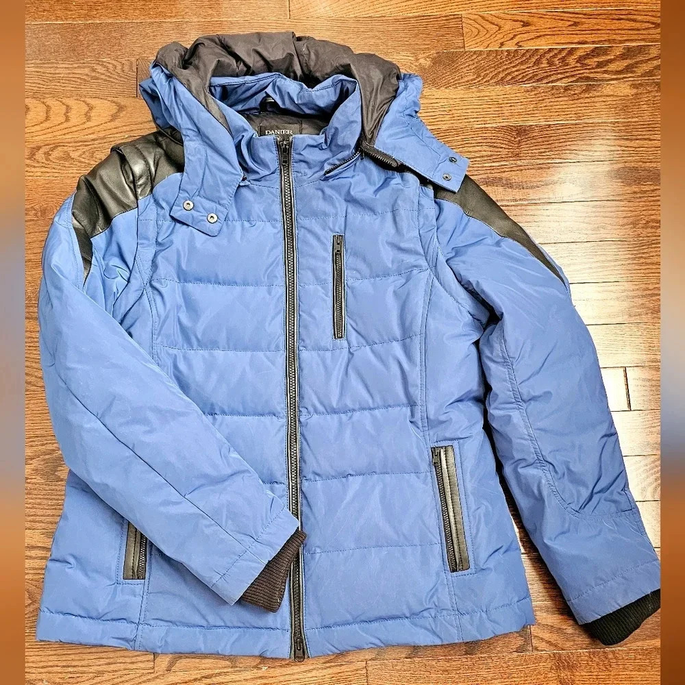 Danier Winter  Down Filled Leather Blue Black Jacket size L Fitted